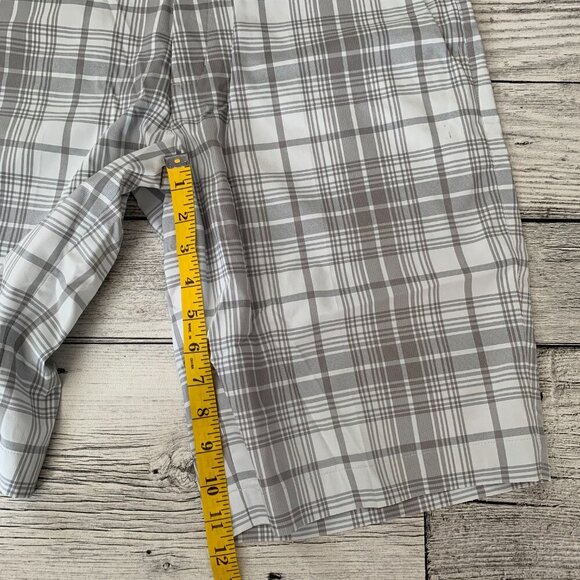 Nike Golf Tour Performance Dri-Fit Plaid Lightweight Shorts - Picture 7 of 10